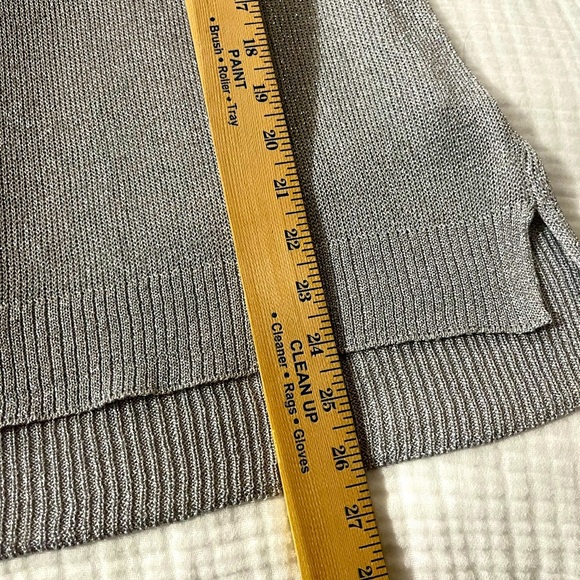 Sparkly Silver Top - Medium - Picture 5 of 5